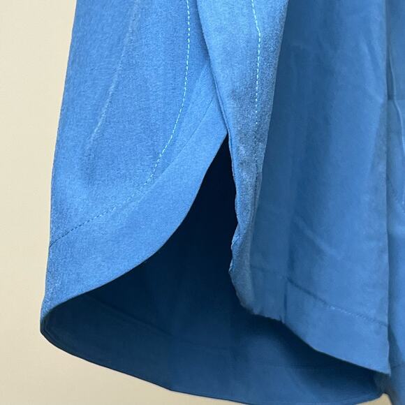 Peloton Sessions 8” Unlined Resistance Shorts Blue Size Large - Picture 4 of 6